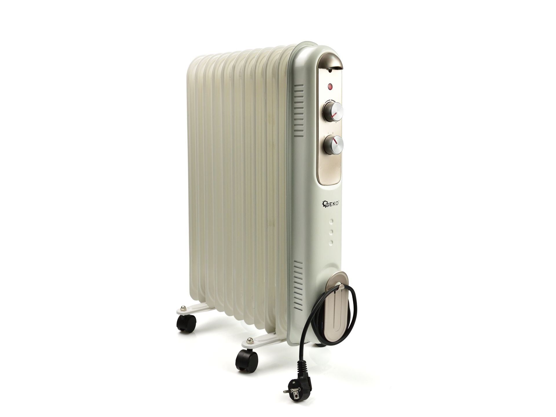 Tepalinis radiatorius 11 sekcijų 2500W GEKO G80554